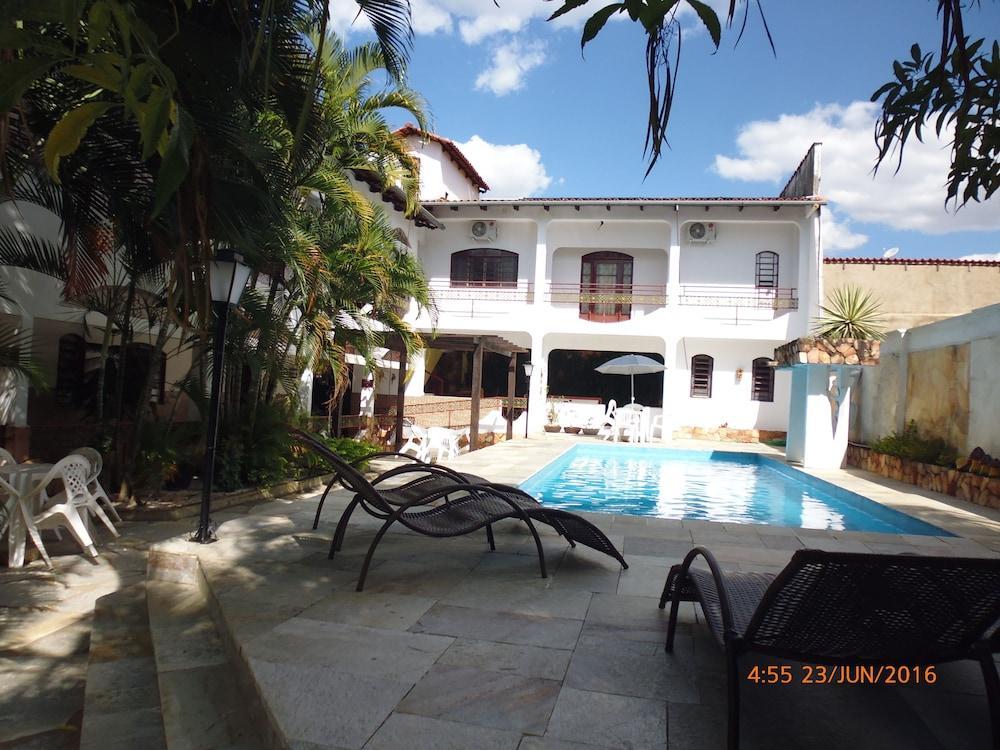Pousada Pollyana Pirenopolis Bagian luar foto